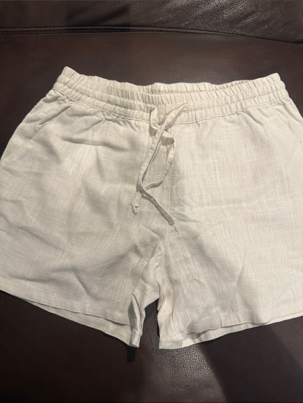 Divided White Lightweight Linen-Feel Drawstring Shorts